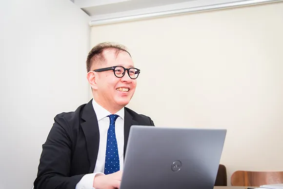 やまじ行政書士事務所 代表プロフィール